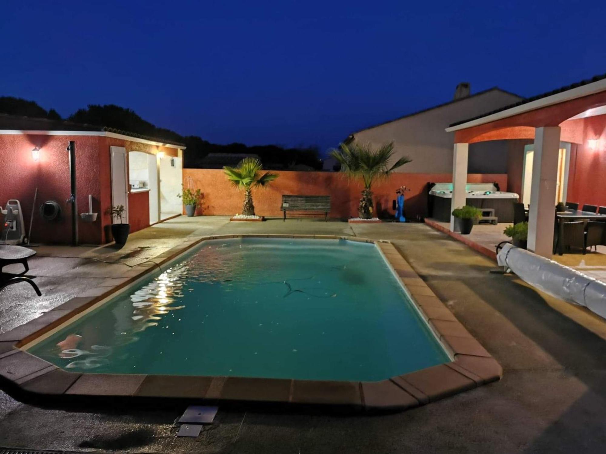 Villa Elegante A Carcassonne Avec Jardin Et Jacuzzi エクステリア 写真
