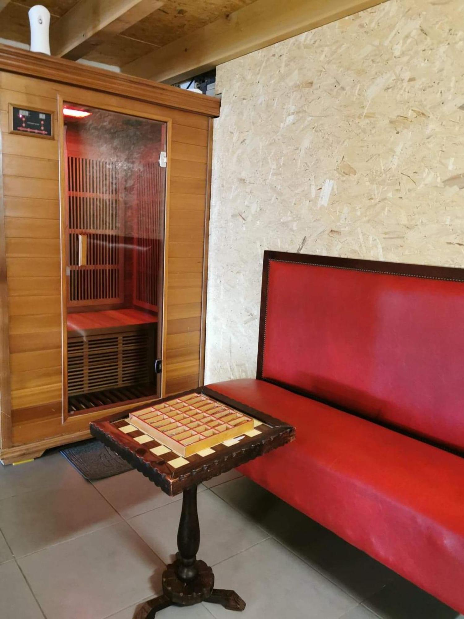 Villa Elegante A Carcassonne Avec Jardin Et Jacuzzi エクステリア 写真
