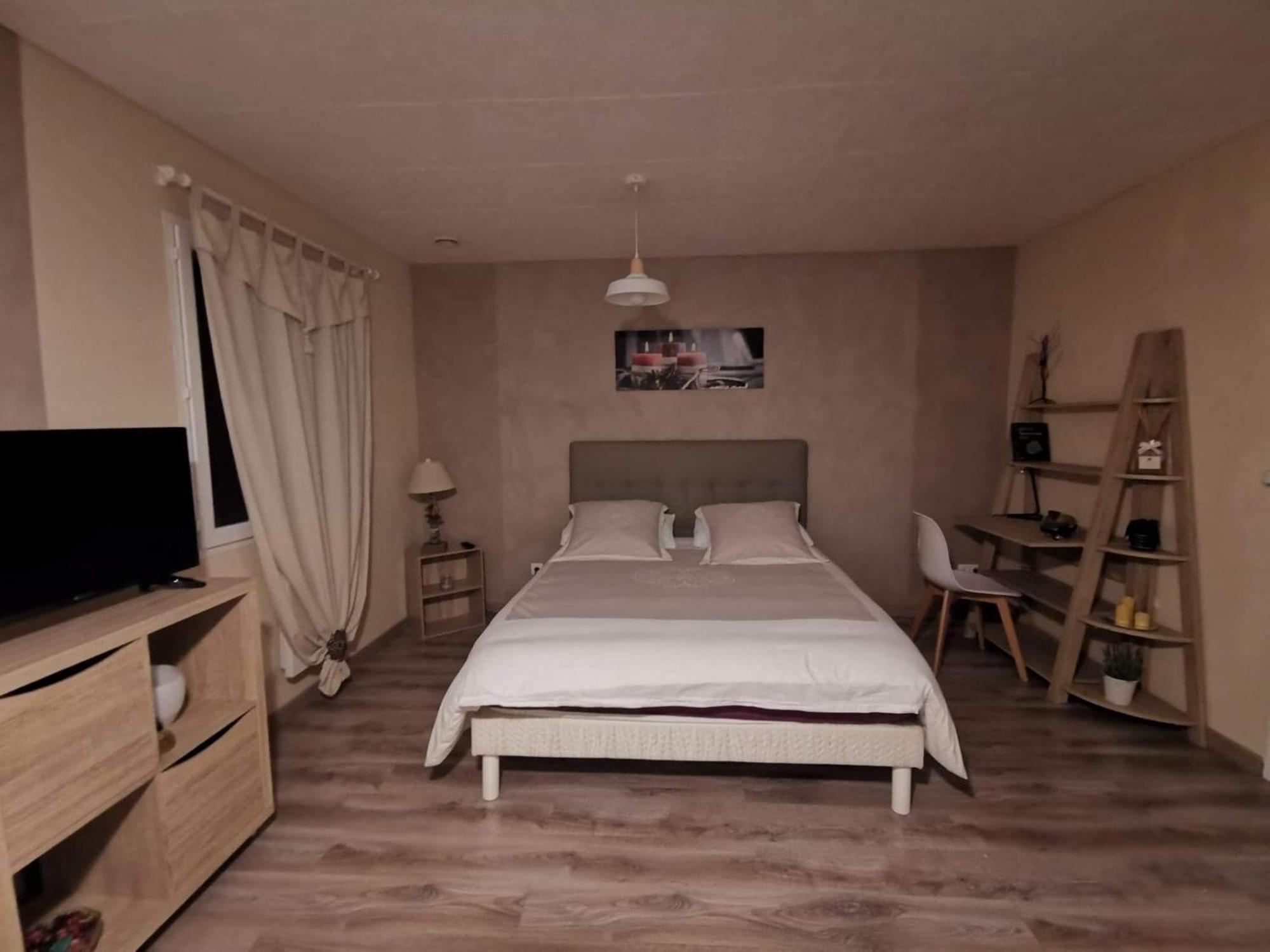 Villa Elegante A Carcassonne Avec Jardin Et Jacuzzi エクステリア 写真